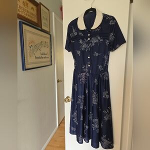 Vintage Navy Floral Dress with White Peter Pan Collar